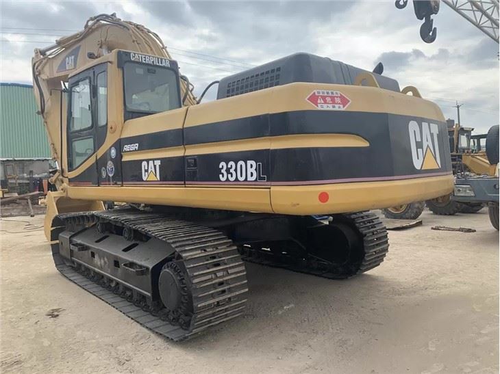 Excavatrice Cat 330b d'occasion