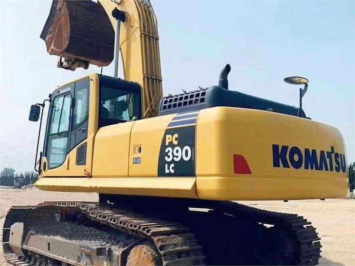 Pelle Komatsu PC390MO d'occasion
