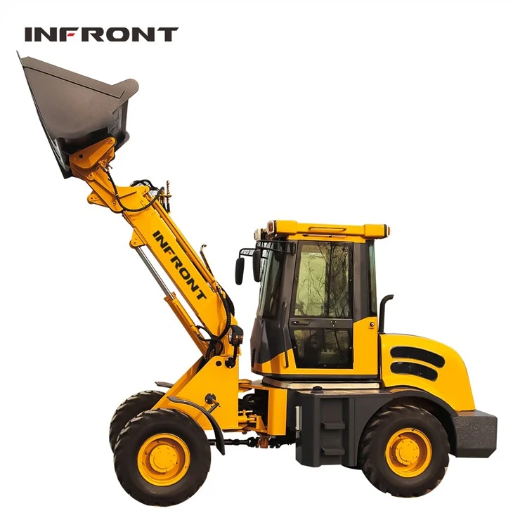 Tracteur avec chargeur et rétrocaveuse